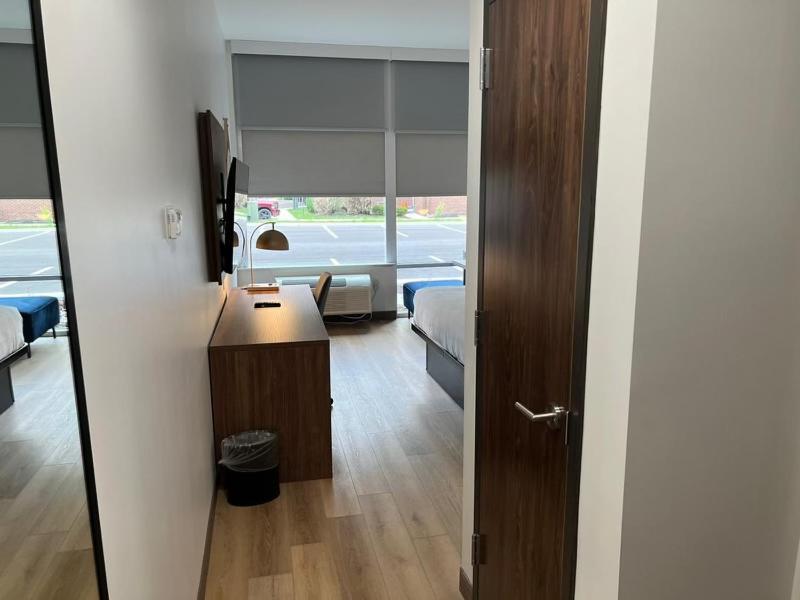 La Quinta Inn & Suites By Wyndham Manchester - Arnold Afb Dış mekan fotoğraf