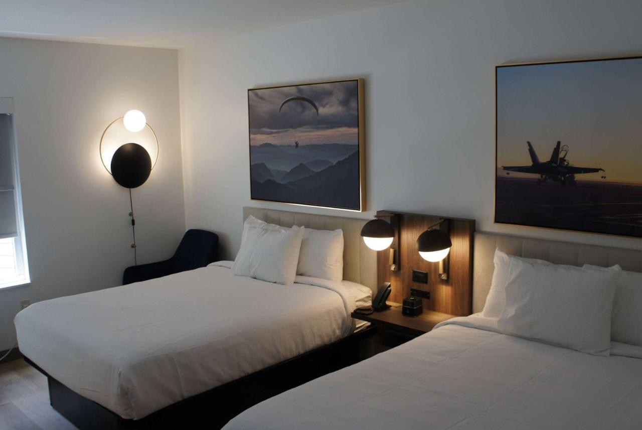La Quinta Inn & Suites By Wyndham Manchester - Arnold Afb Dış mekan fotoğraf